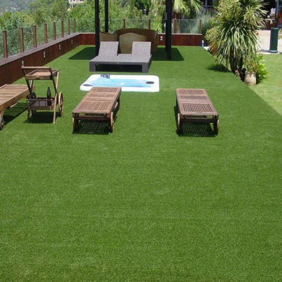 Usine Prix de gros Vert fausse herbe artificielle synthétique Turf  aménagement paysager Tapis gazon jardin pelouse football football  Décoration maison - Chine Gazon artificiel et gazon artificiel prix