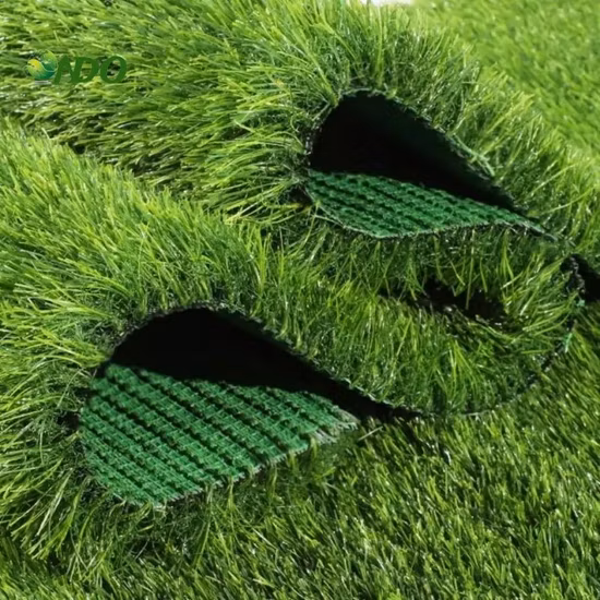 Herbe artificielle de paysage de faux gazon synthétique de regard naturel de quatre couleurs